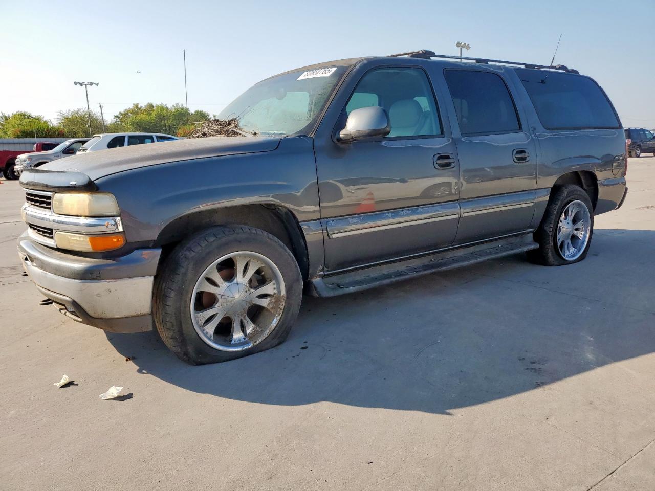 2001 Chevrolet Suburban C1500 grey null gasoline 1GNEC16T41J233029 photo #1