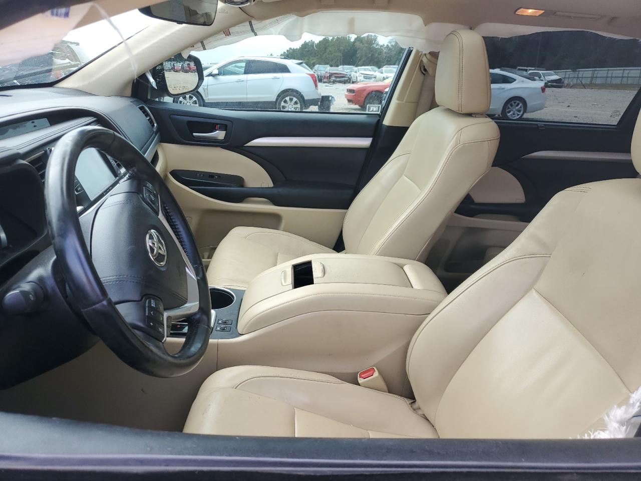 2017 Toyota Highlander Se VIN: 5TDKZRFH3HS197738 Lot: 81679275