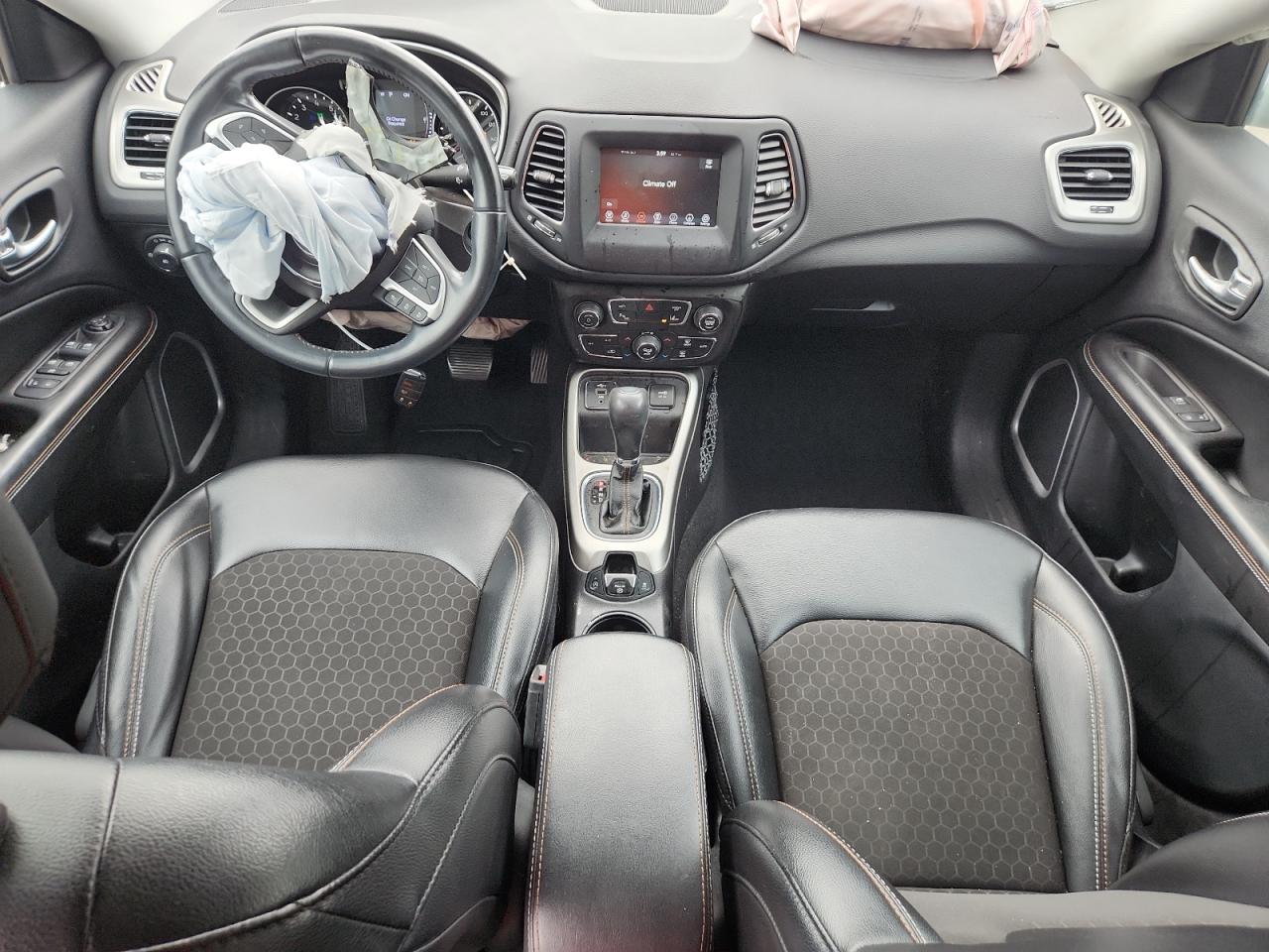 2020 Jeep Compass Latitude VIN: 3C4NJCBBXLT257161 Lot: 84437575