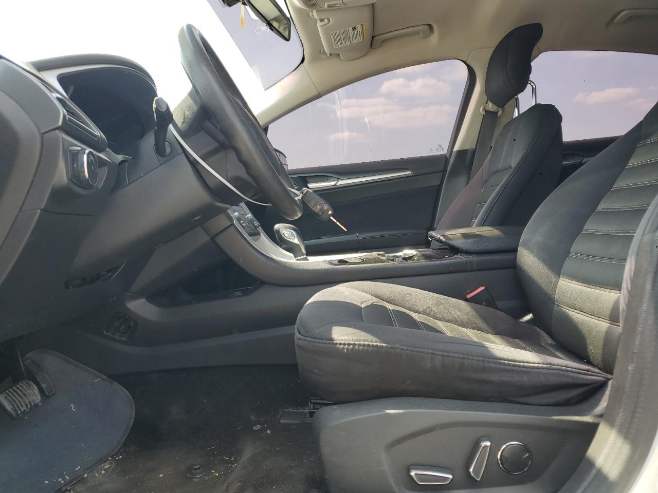 2015 Ford Fusion Se VIN: 3FA6P0H75FR159456 Lot: 81049415