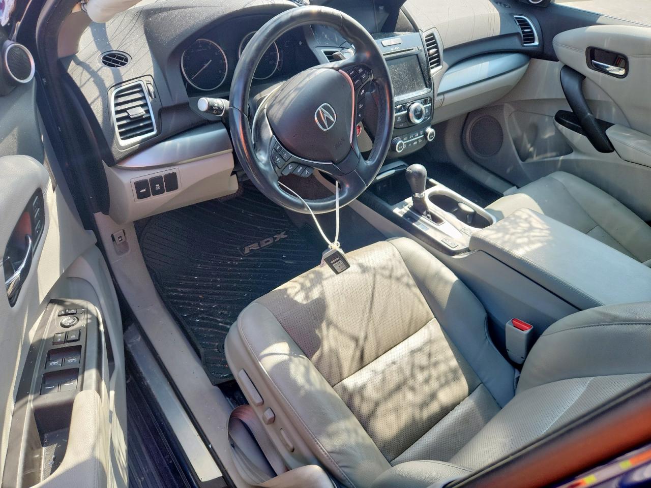 2018 Acura Rdx Technology VIN: 5J8TB3H55JL005155 Lot: 71907985