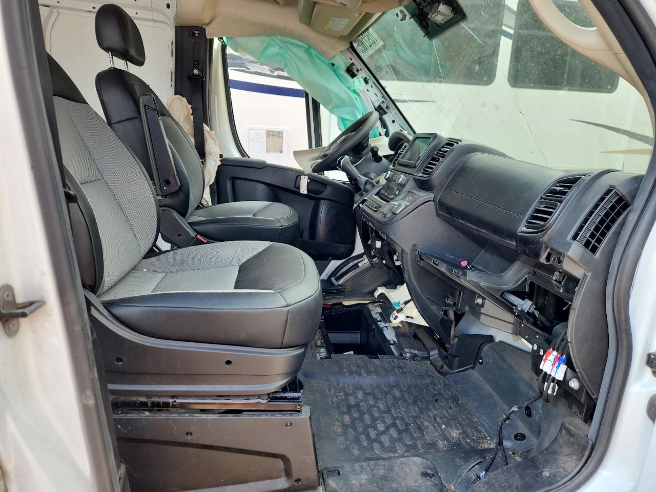 2024 Ram Promaster 1500 1500 High VIN: 3C6LRVBGXRE123438 Lot: 70921665