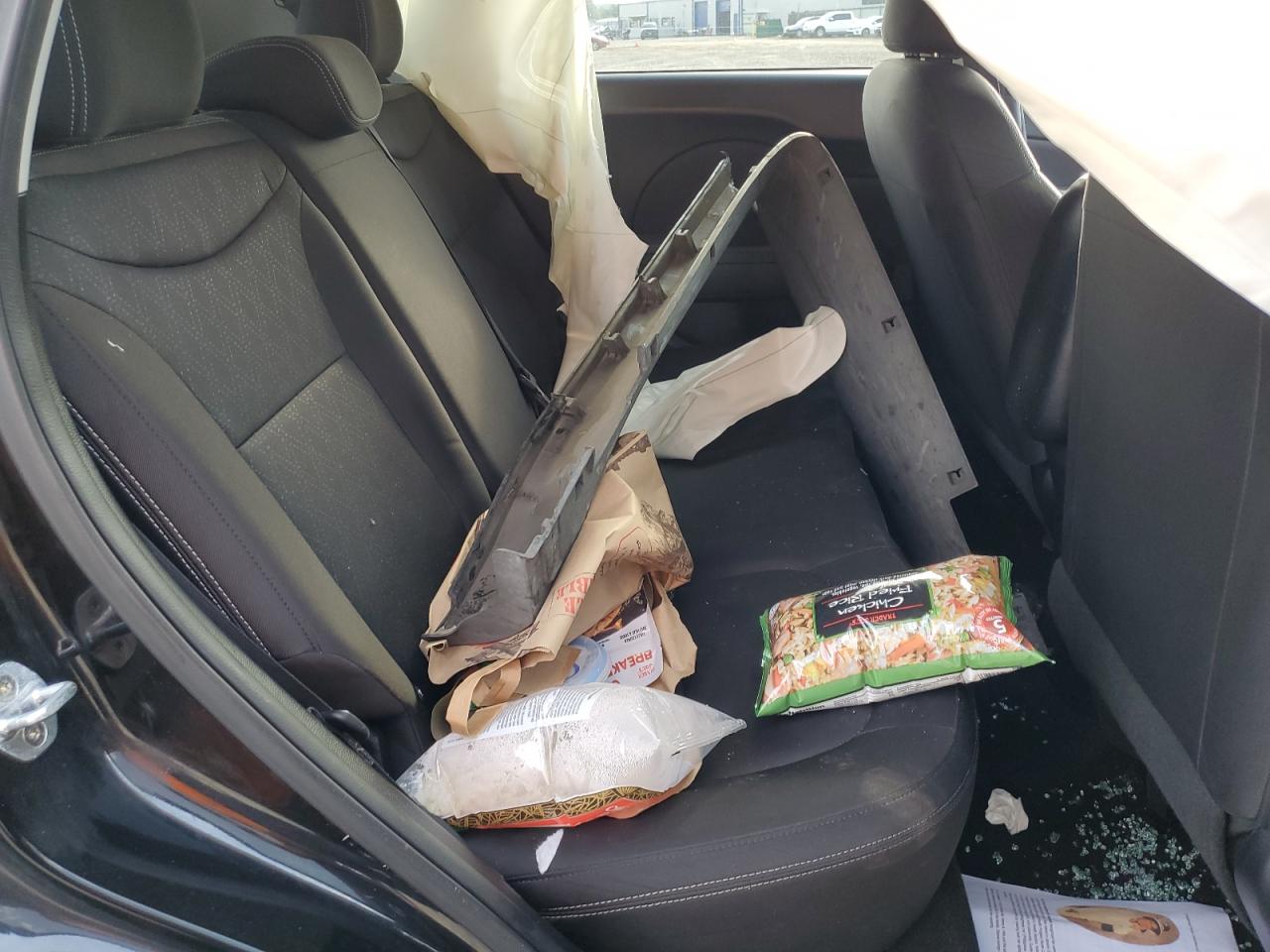 2017 Kia Soul VIN: KNDJN2A23H7498571 Lot: 81684725