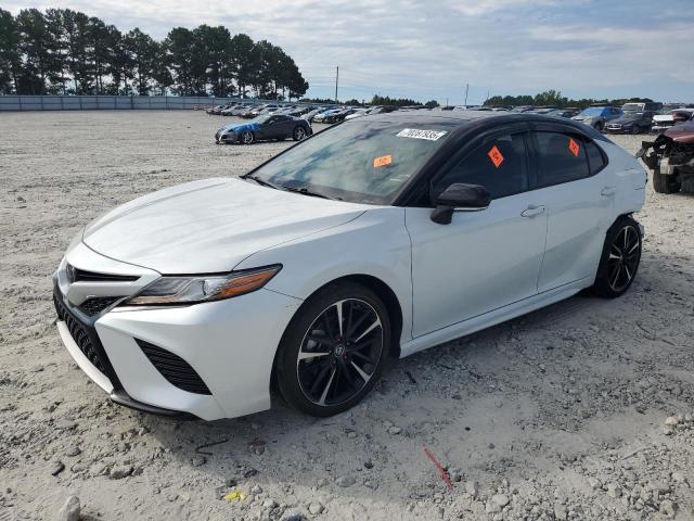  TOYOTA CAMRY 2019 Белы