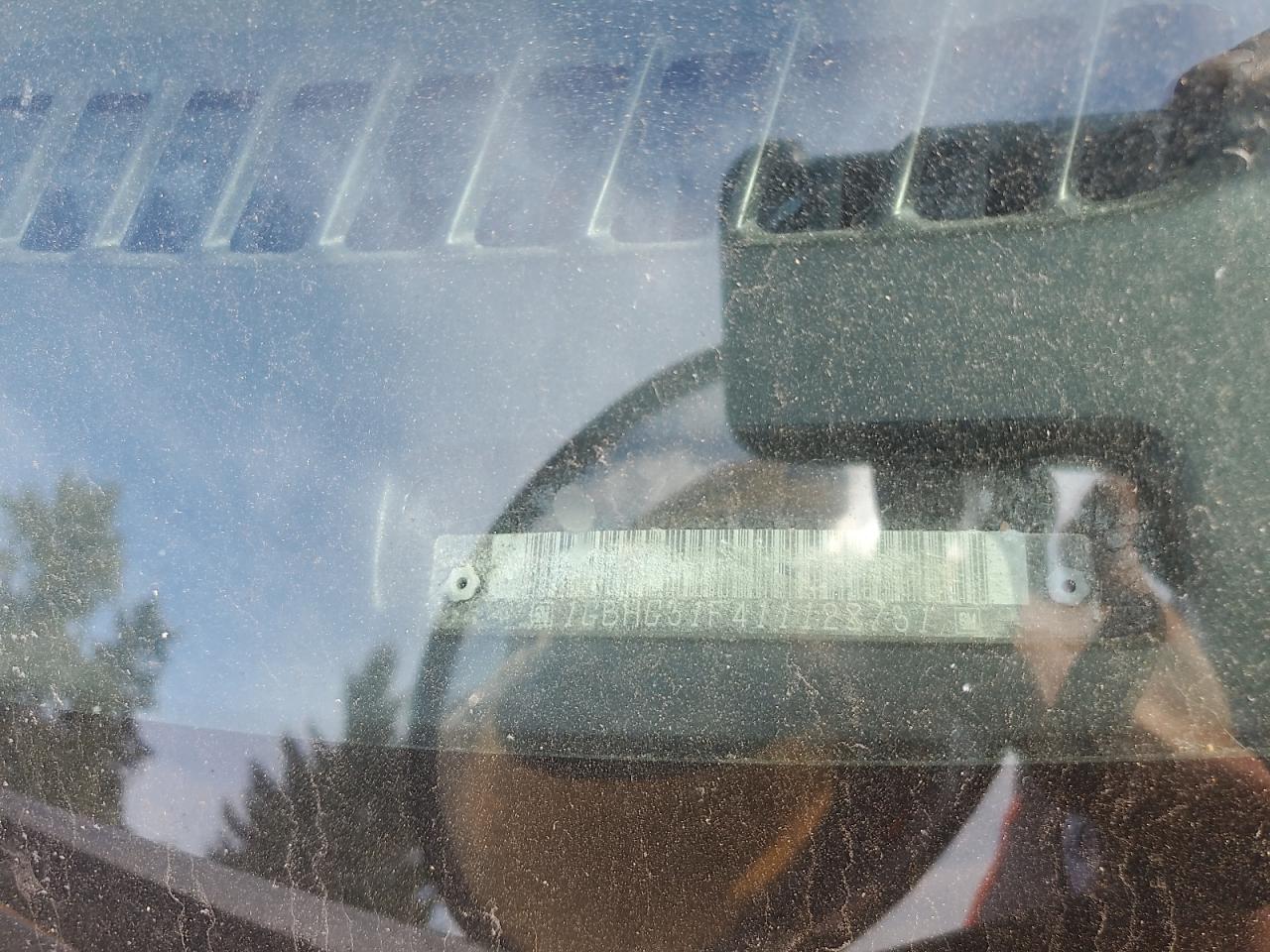 2001 Chevrolet Express Cutaway G3500 VIN: 1GBHG31F411128731 Lot: 81063755