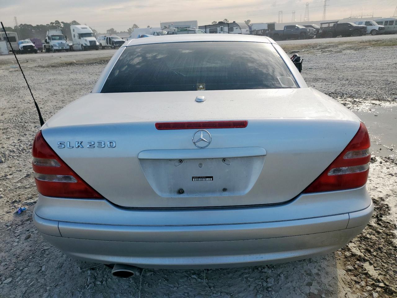 2001 Mercedes-Benz Slk 230 Kompressor VIN: WDBKK49F11F220343 Lot: 84168245