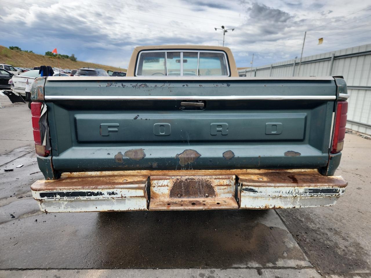 1984 Ford F150 VIN: 1FTEF14Y8EPB05989 Lot: 80450295