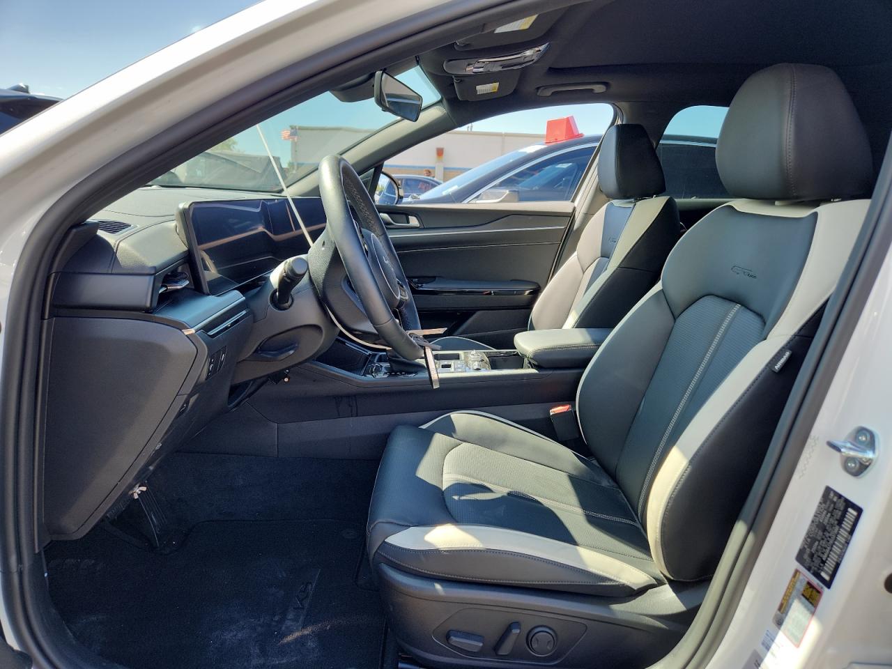 2025 Kia K5 Gt Line VIN: KNAG64J79S5373881 Lot: 71853255