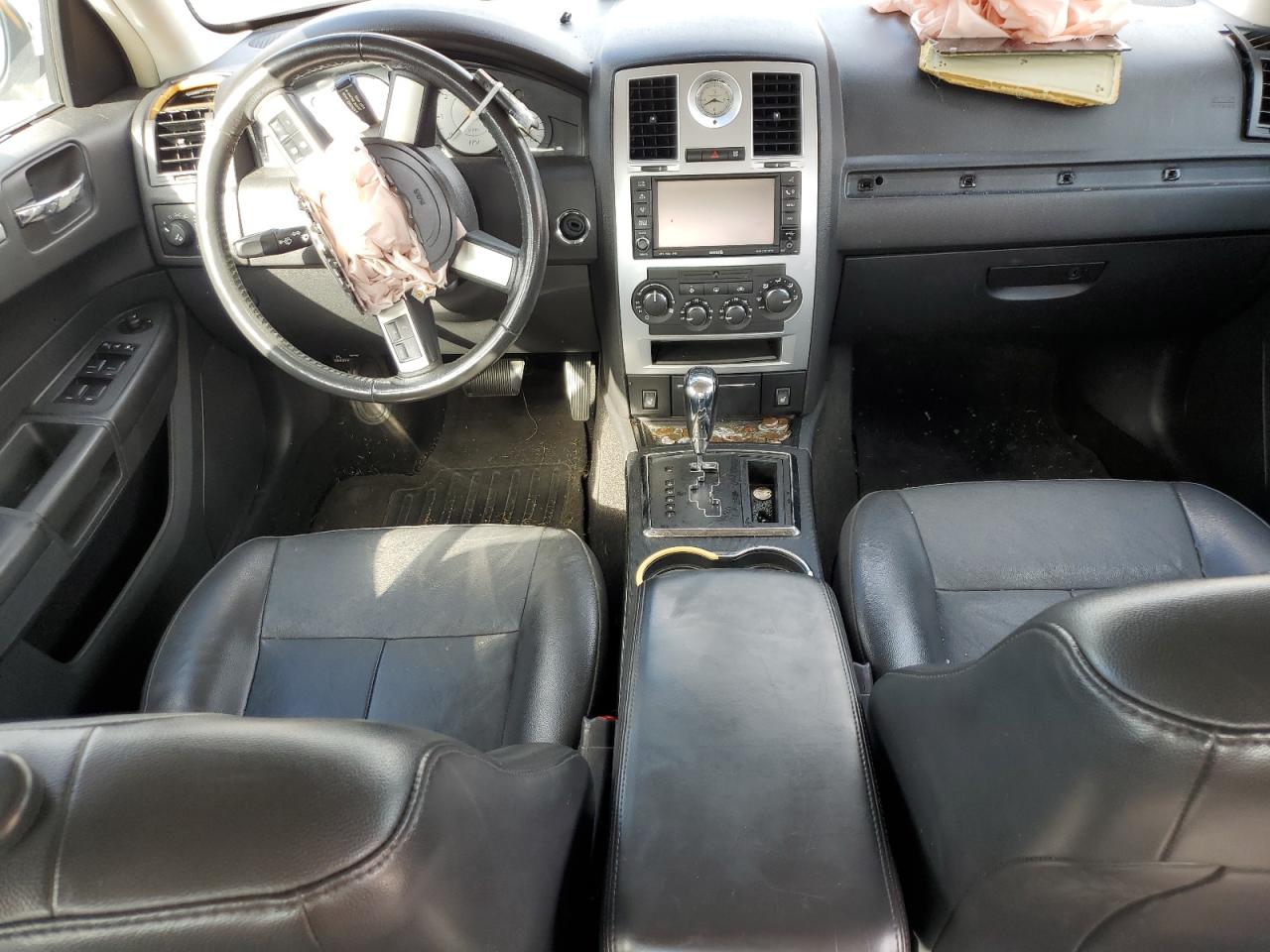 2010 Chrysler 300 Touring VIN: 2C3CA5CV7AH150011 Lot: 84034945