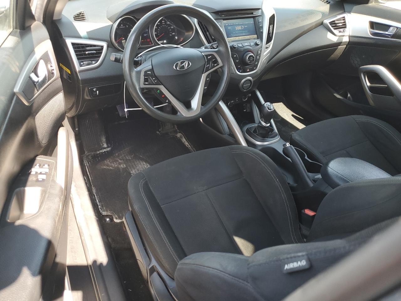 2016 Hyundai Veloster VIN: KMHTC6AD8GU302059 Lot: 72081325
