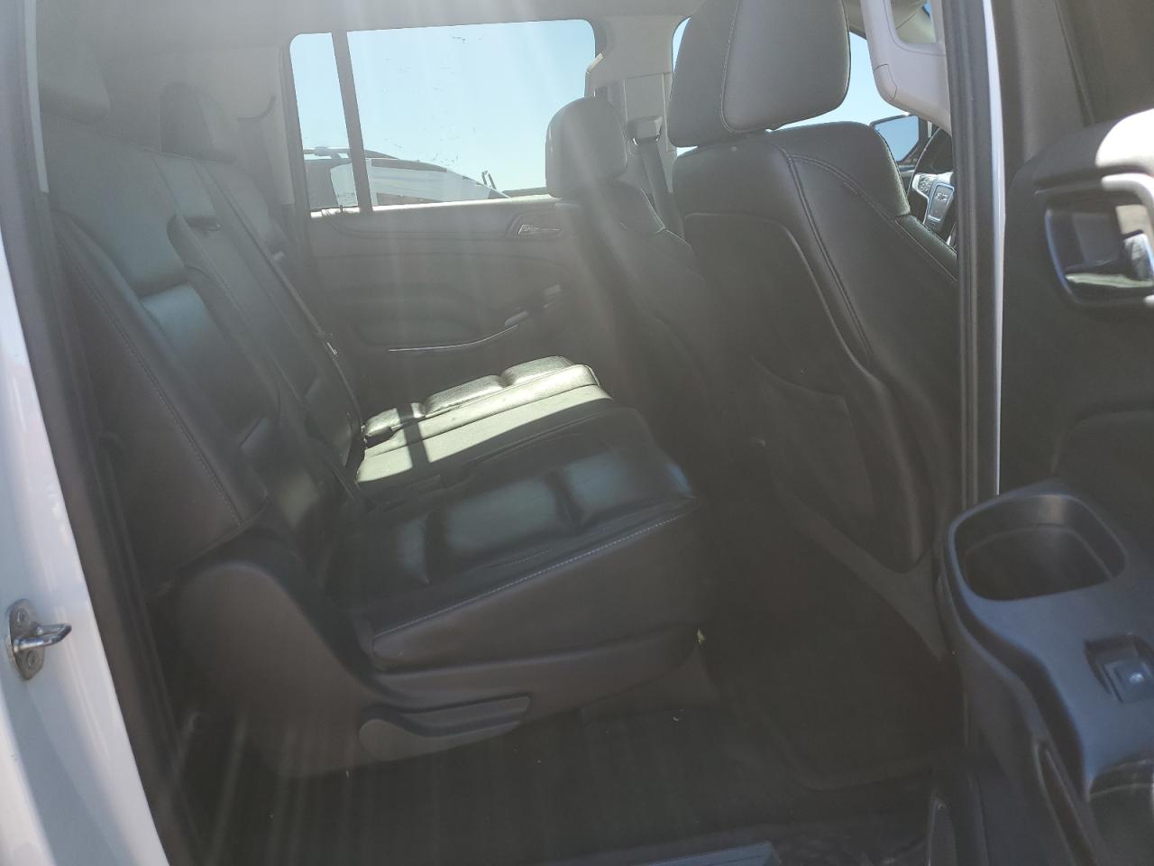 2016 GMC Yukon Xl K1500 Slt VIN: 1GKS2GKC1GR262333 Lot: 83965535