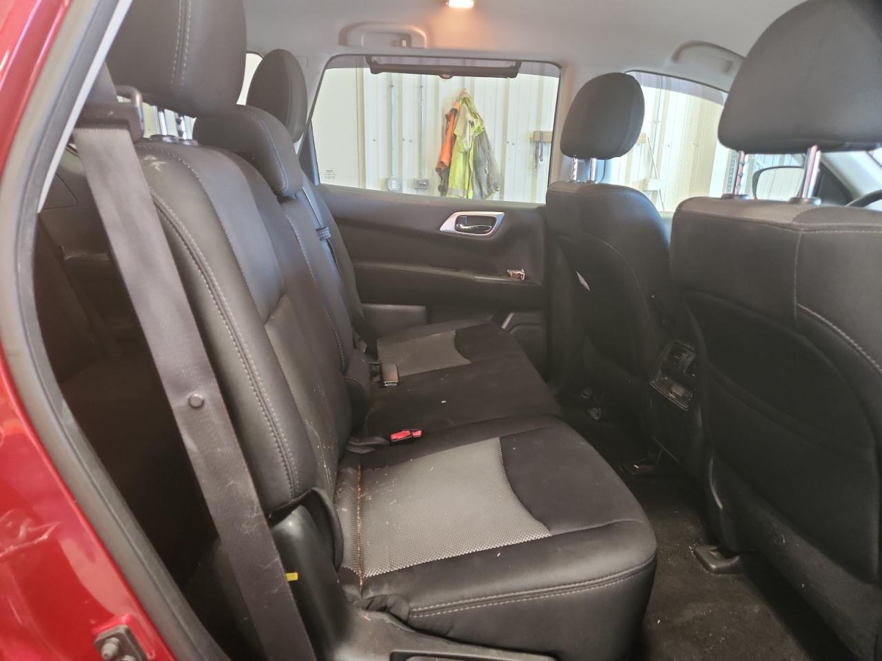 2017 Nissan Pathfinder S VIN: 5N1DR2MN8HC647390 Lot: 80296975