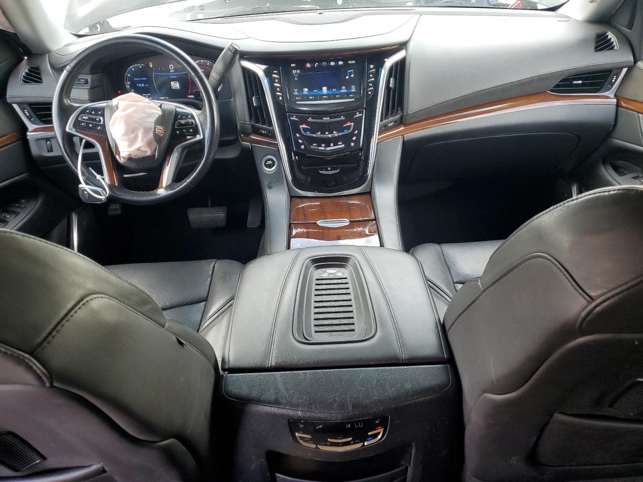 2019 Cadillac Escalade Esv Luxury VIN: 1GYS3HKJ2KR138460 Lot: 81720305