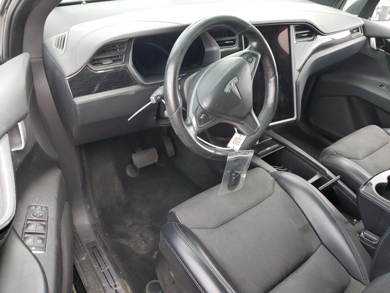 2018 Tesla Model X VIN: 5YJXCAE2XJF136449 Lot: 81214305