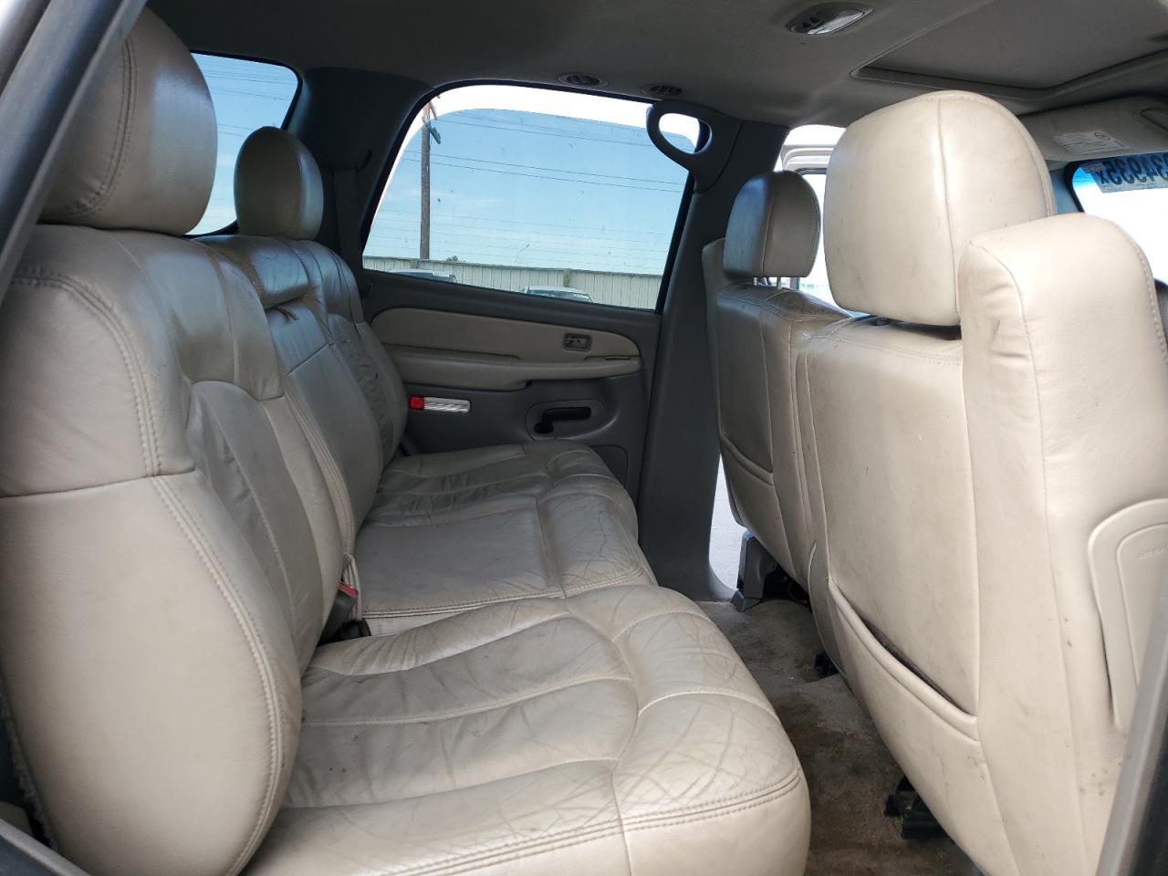 2001 Chevrolet Tahoe K1500 VIN: 1GNEK13T11J222092 Lot: 70934935