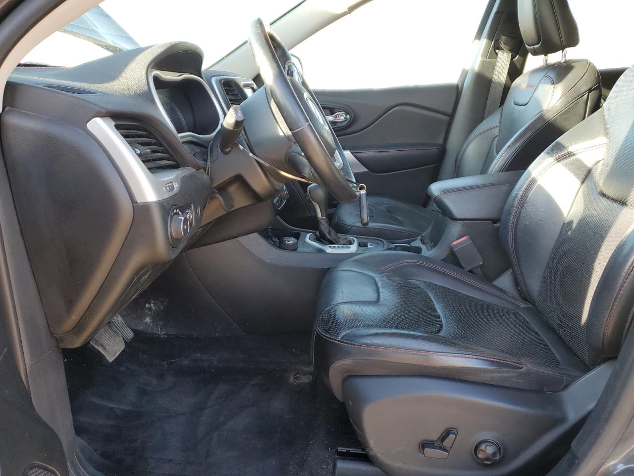 2018 Jeep Cherokee Trailhawk VIN: 1C4PJMBX3JD550994 Lot: 84044255