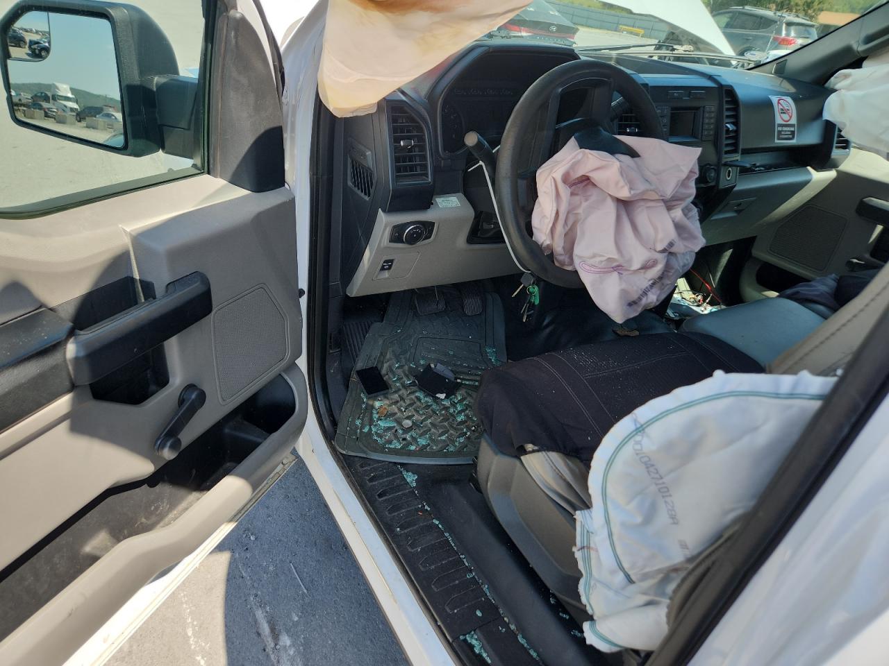 2016 Ford F150 VIN: 1FTMF1C84GKD58207 Lot: 81502235