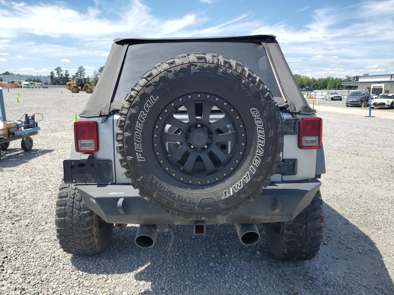 2014 Jeep Wrangler Unlimited Sport VIN: 1C4BJWDG5EL121340 Lot: 71253675