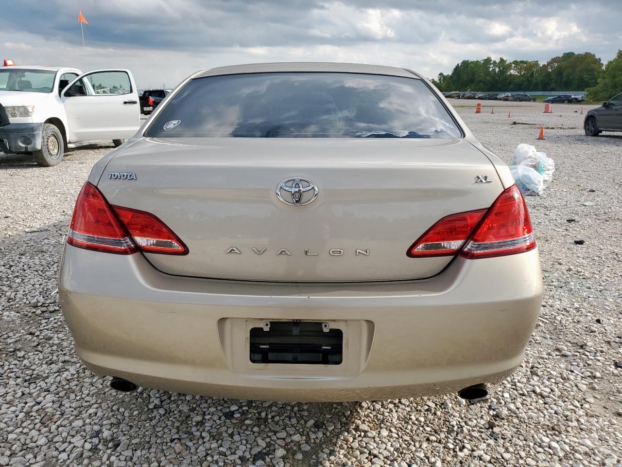 2005 Toyota Avalon Xl VIN: 4T1BK36B15U054156 Lot: 82136275