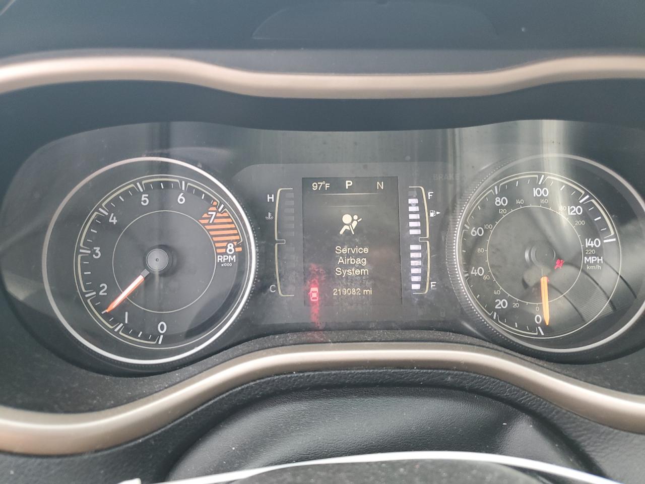 2016 Jeep Cherokee Latitude VIN: 1C4PJLCS5GW173322 Lot: 84405945