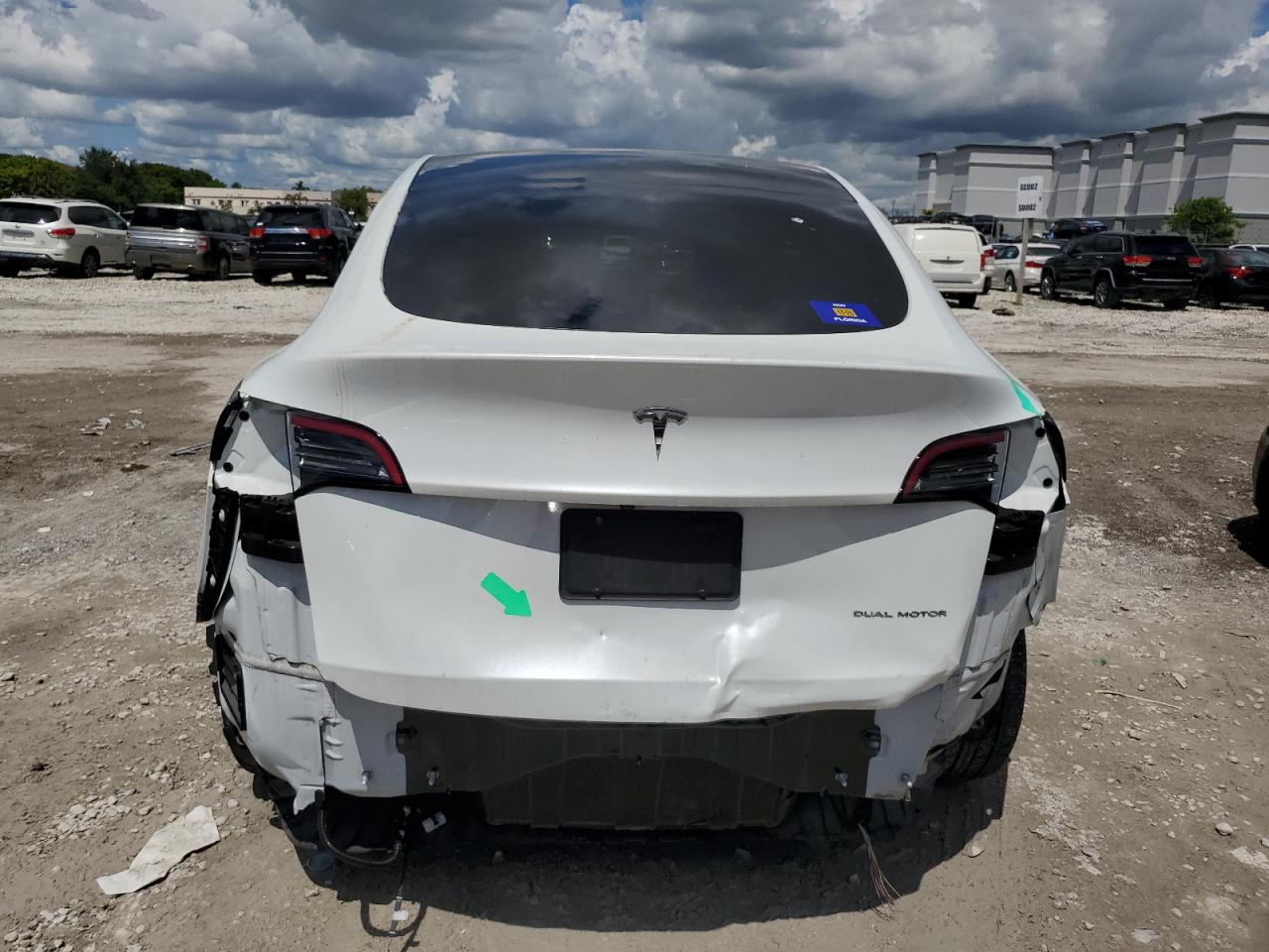 2022 Tesla Model Y VIN: 7SAYGDEE2NA015361 Lot: 83977285