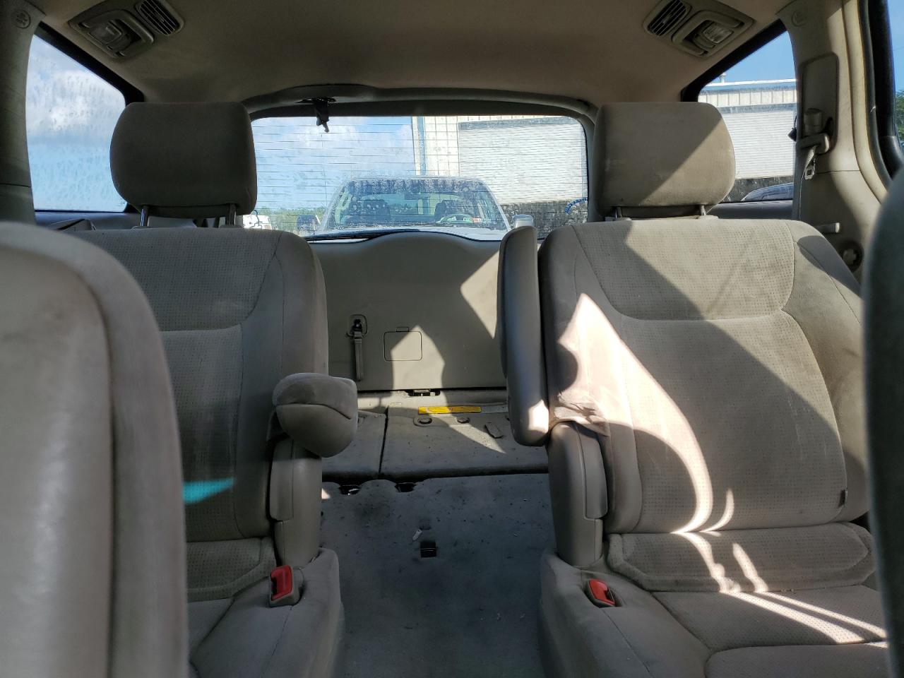 2004 Toyota Sienna Ce VIN: 5TDZA23C44S204213 Lot: 70920295