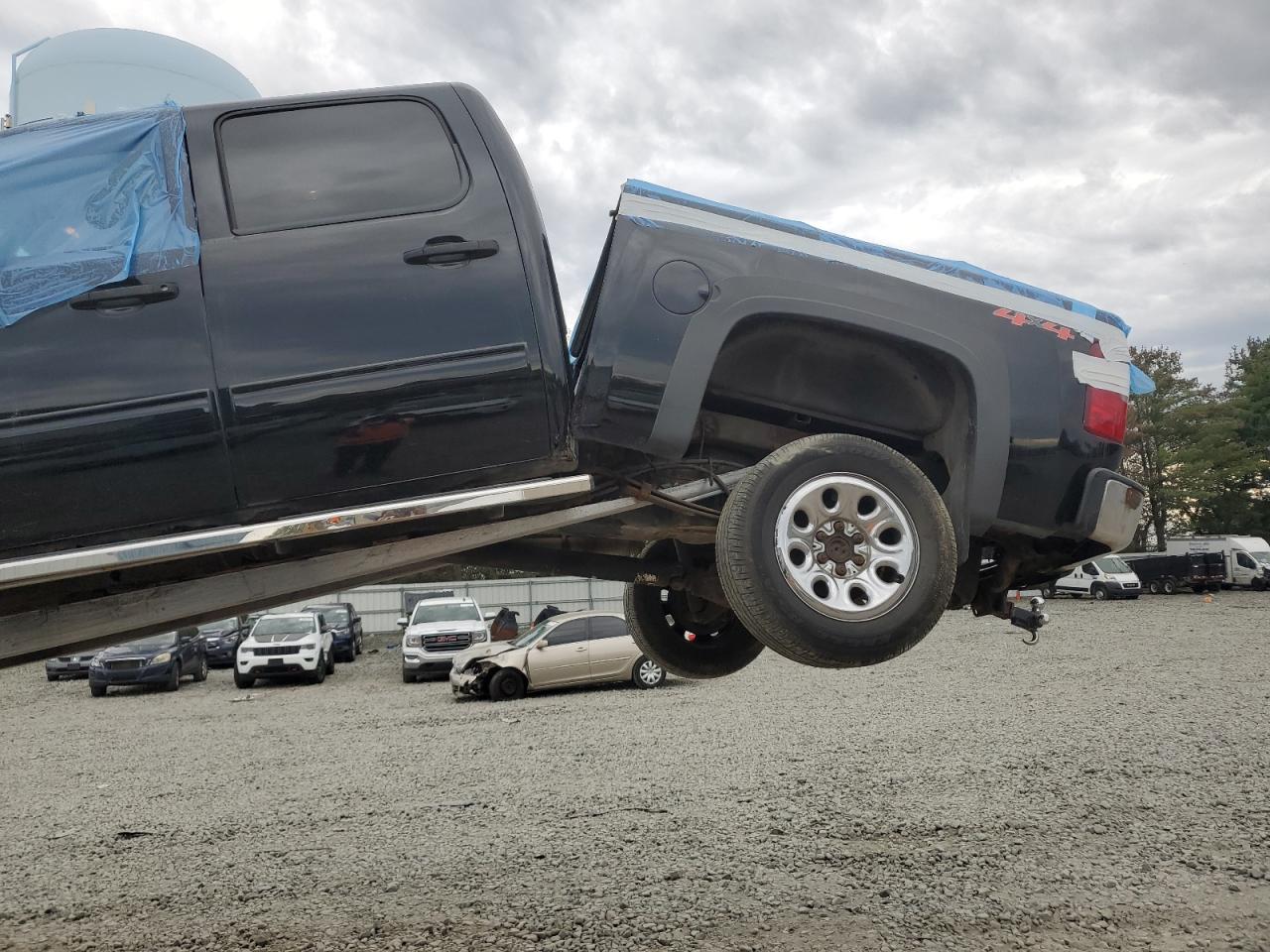 2011 Chevrolet Silverado K1500 Lt VIN: 3GCPKSEAXBG140755 Lot: 80556875