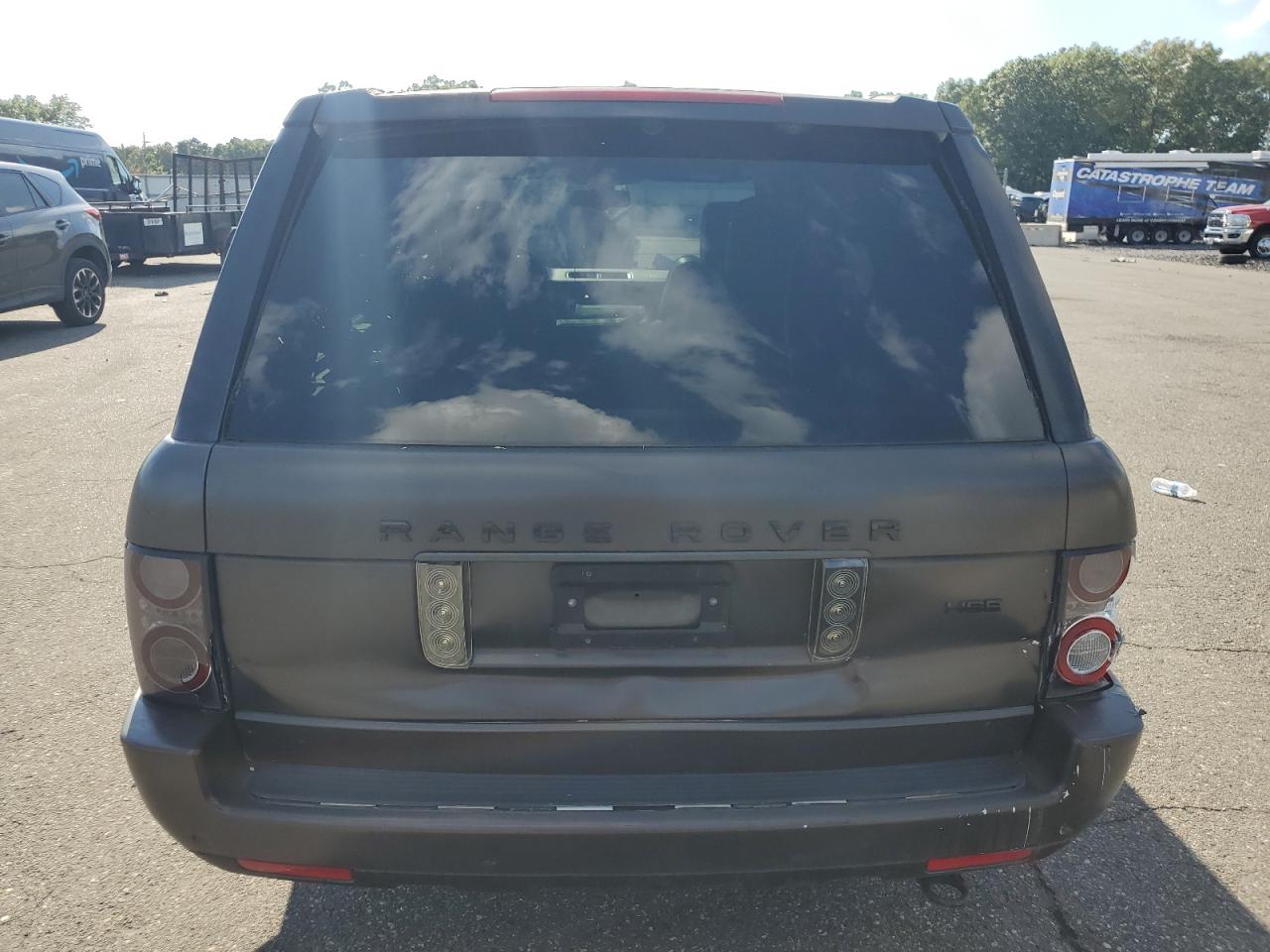 2011 Land Rover Range Rover Hse Luxury VIN: SALMF1E40BA331524 Lot: 81327575