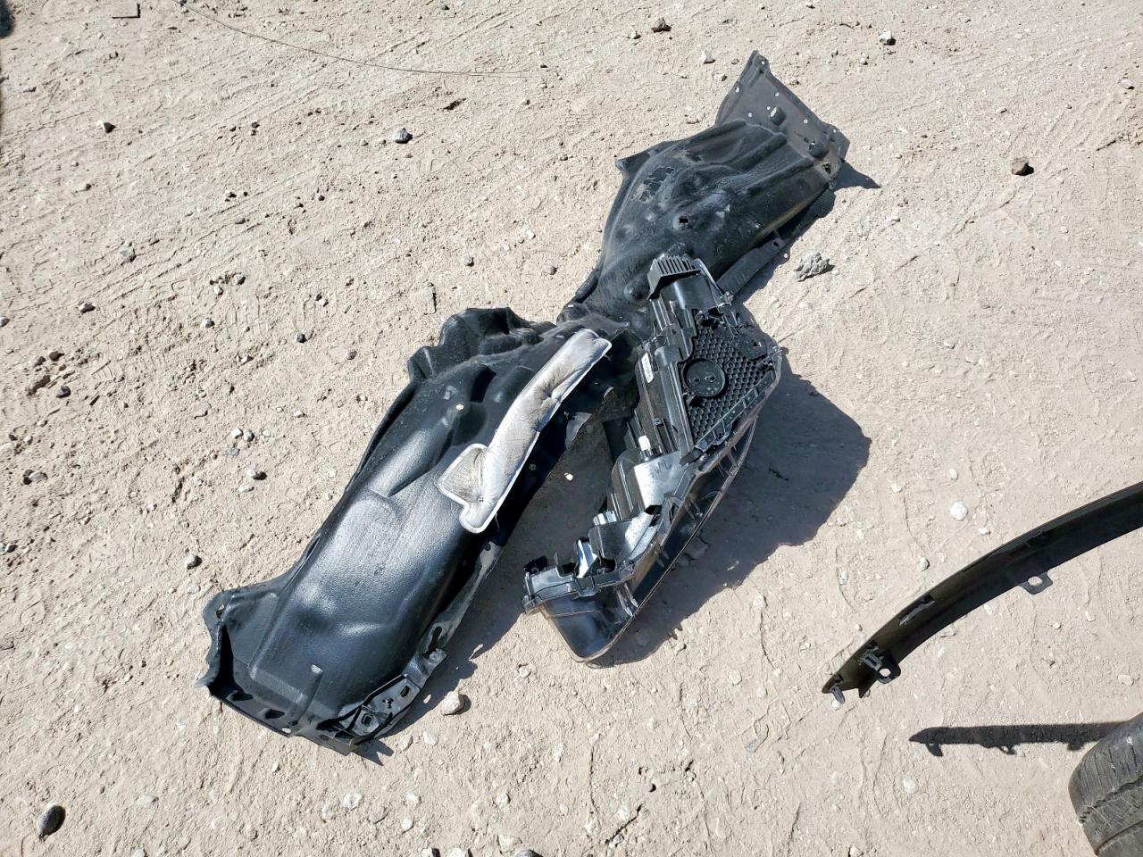 2024 Toyota Corolla Cross Xle VIN: 7MUDAAAG0RV101085 Lot: 82064035