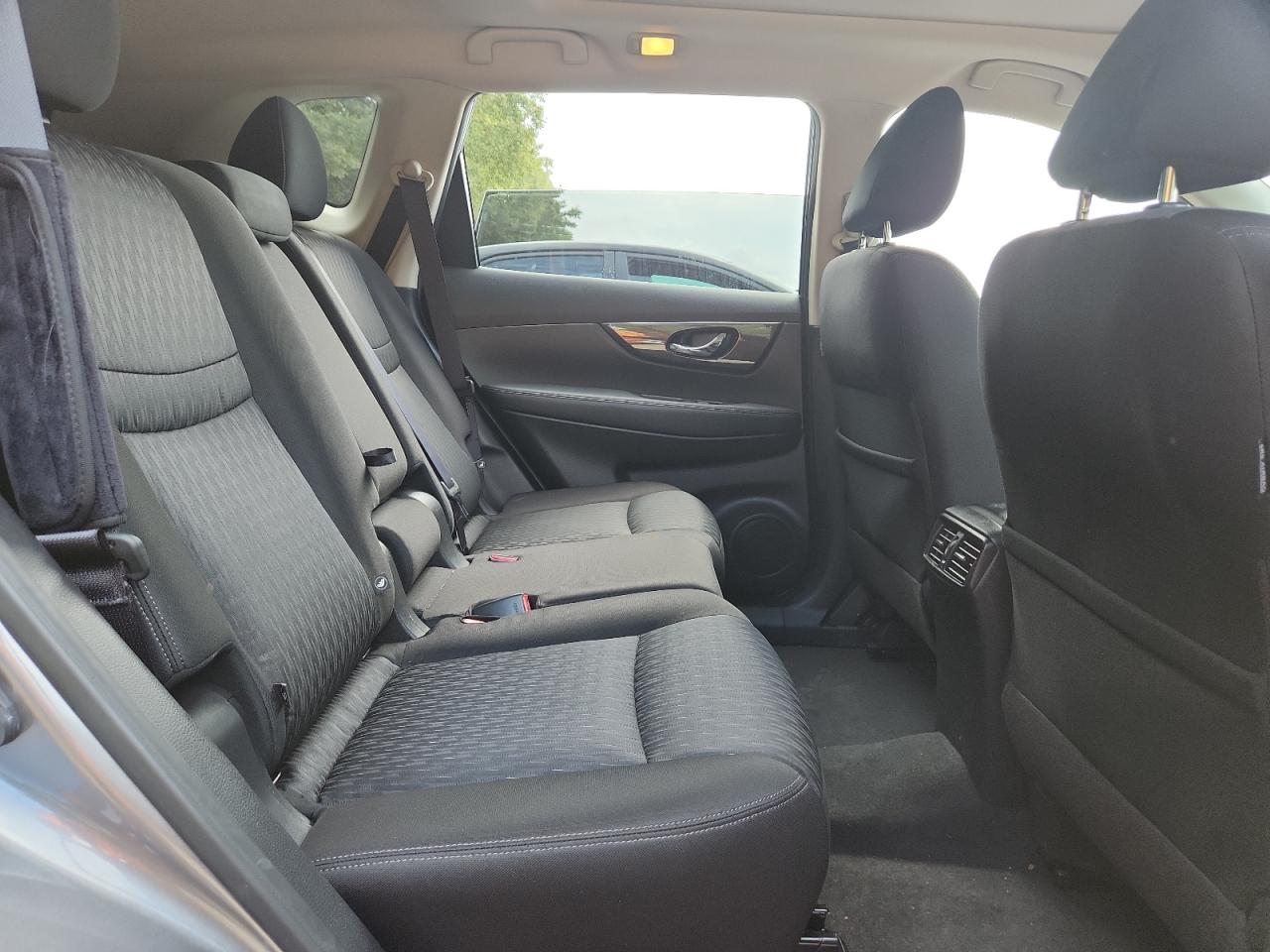 2019 Nissan Rogue S VIN: JN8AT2MV7KW393285 Lot: 84410005