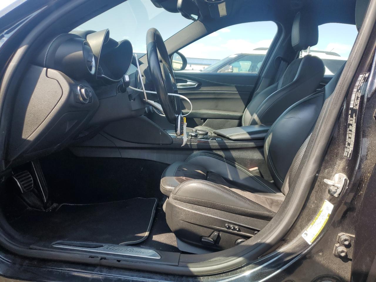 2017 Alfa Romeo Giulia Quadrifoglio VIN: ZARFAEAV5H7522081 Lot: 70898045