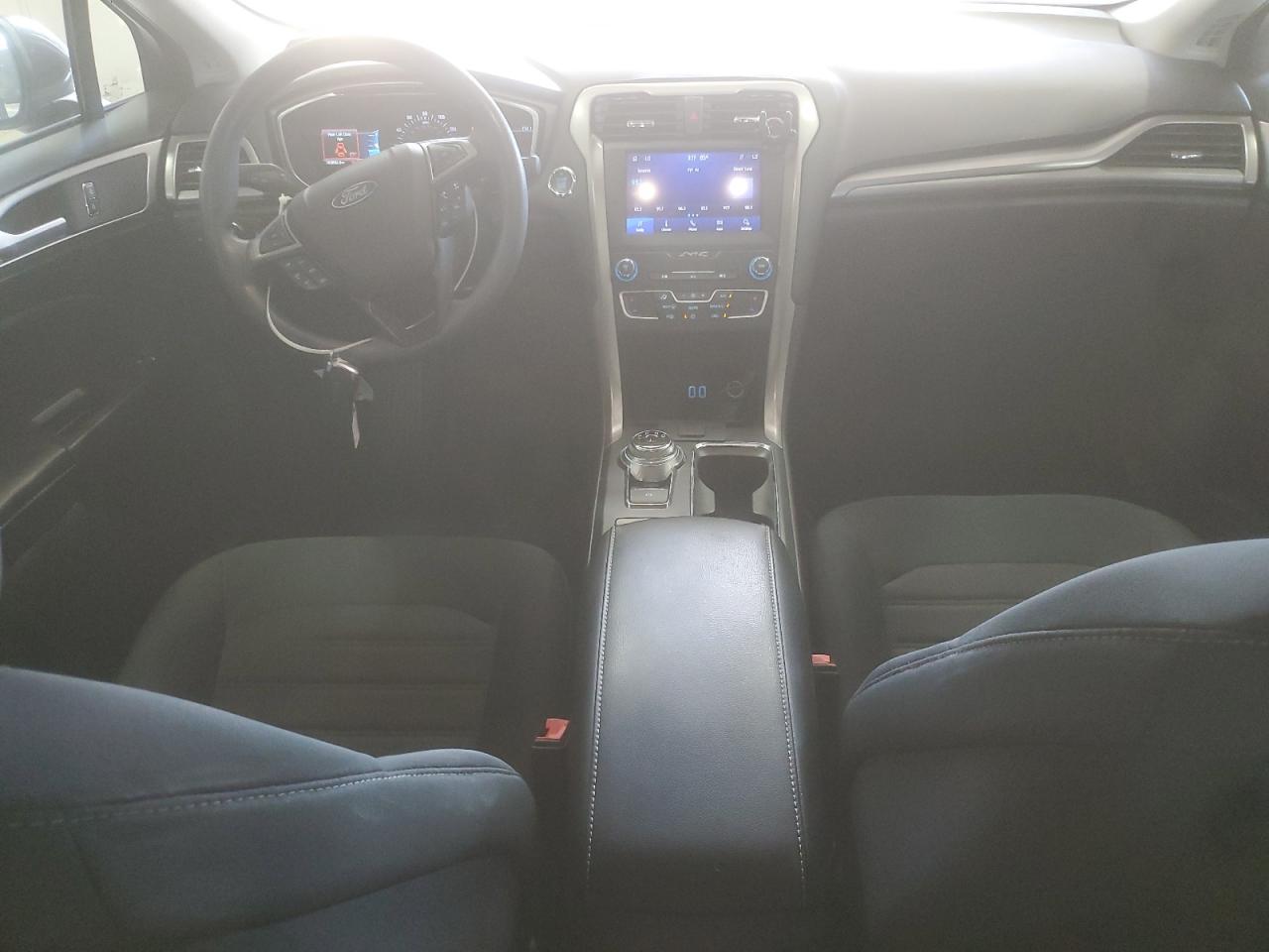 2020 Ford Fusion Se VIN: 3FA6P0HD5LR237140 Lot: 82144425