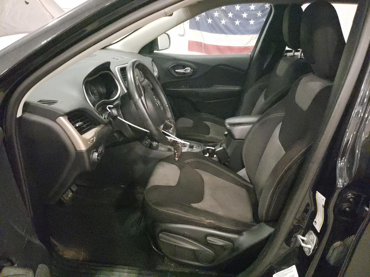 2014 Jeep Cherokee Latitude VIN: 1C4PJMCB0EW204964 Lot: 81264915