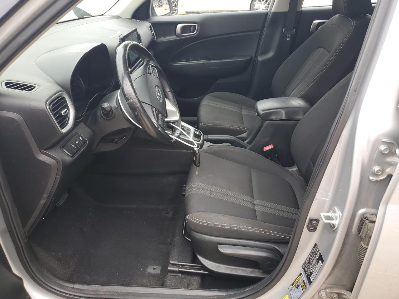 2020 Hyundai Venue Sel VIN: KMHRC8A30LU020120 Lot: 80290445