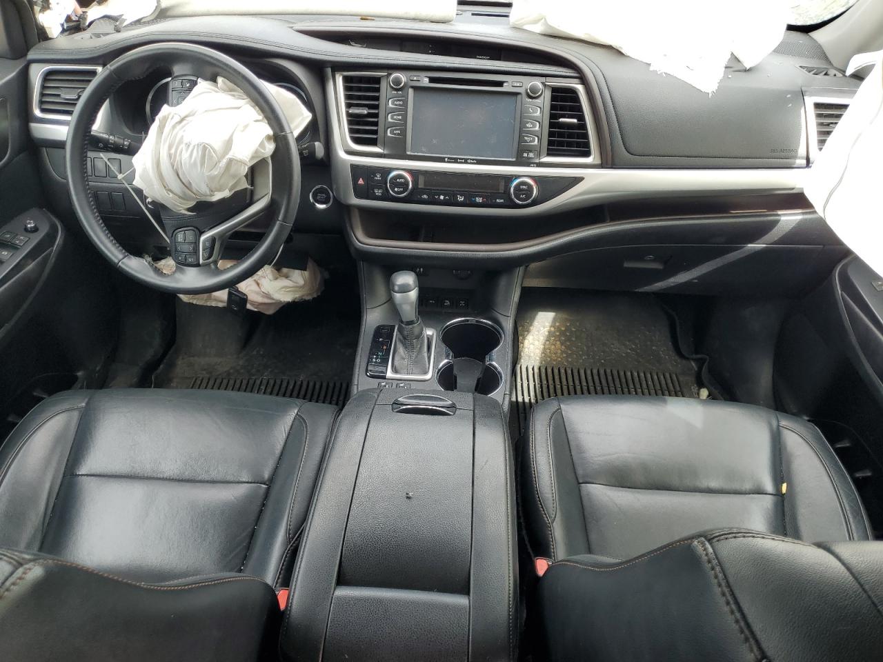 2016 Toyota Highlander Xle VIN: 5TDJKRFH5GS350828 Lot: 81144595