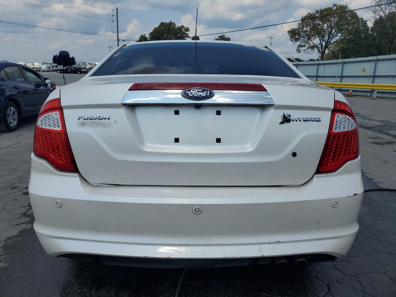 2010 Ford Fusion Hybrid VIN: 3FADP0L30AR135800 Lot: 80471985