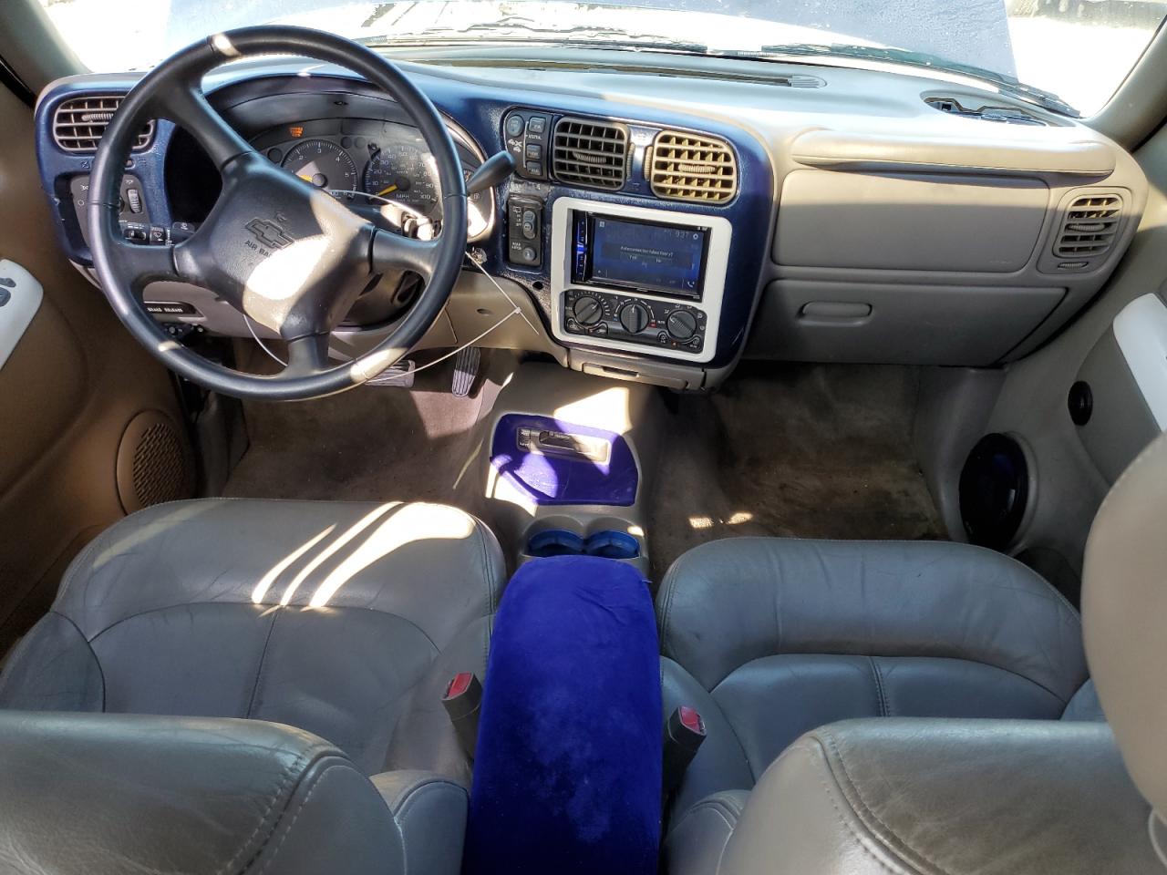 2000 Chevrolet Blazer VIN: 1GNDT13W1Y2361467 Lot: 80277005