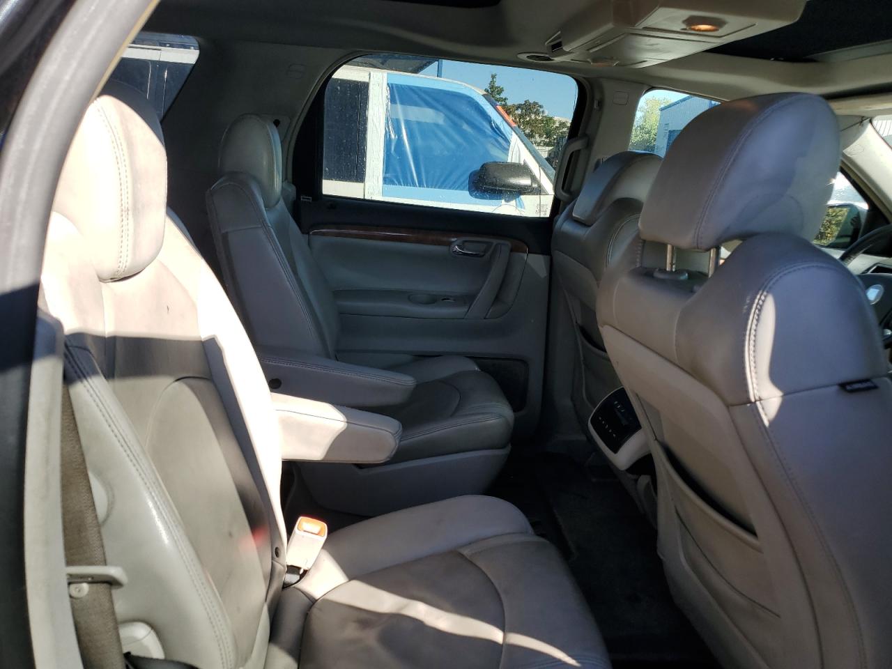 2008 Saturn Outlook Xr VIN: 5GZER33768J154416 Lot: 80672315