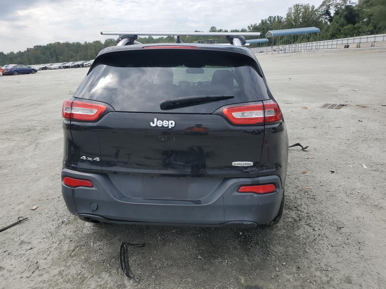 2017 Jeep Cherokee Latitude VIN: 1C4PJMCB4HW584301 Lot: 71077695