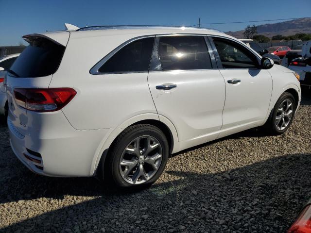  KIA SORENTO 2017 White