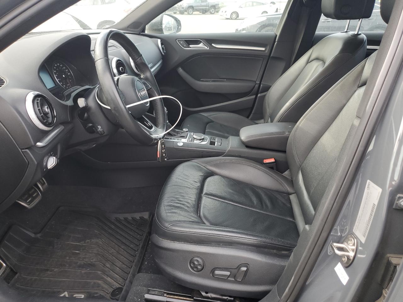 2017 Audi A3 Premium Plus VIN: WAUGUGFF3H1038381 Lot: 81203395