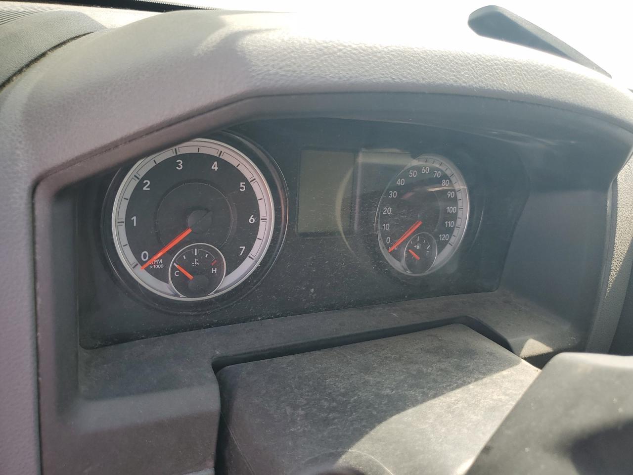 2015 Ram 1500 St VIN: 1C6RR7KGXFS625705 Lot: 72043595