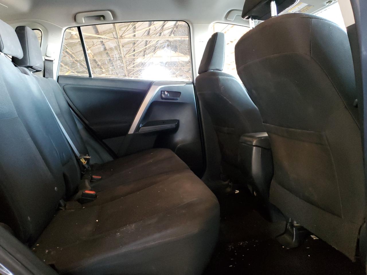 2017 Toyota Rav4 Le VIN: JTMZFREV7HJ136503 Lot: 81158585