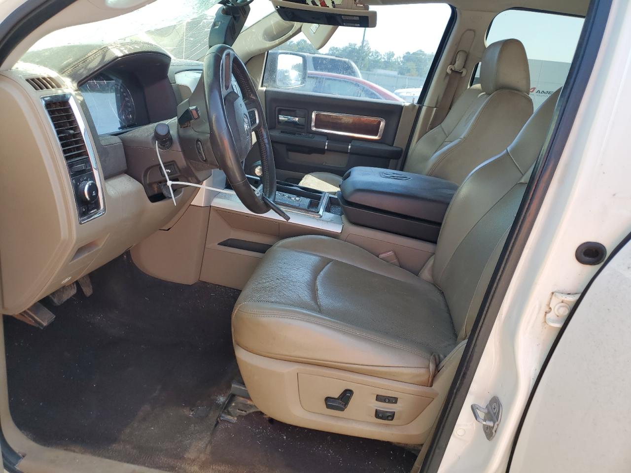 2009 Dodge Ram 1500 VIN: 1D3HV13T79S811061 Lot: 80272595