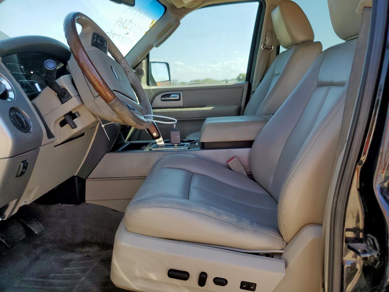 2010 Ford Expedition Limited VIN: 1FMJU1K50AEB55364 Lot: 80852405