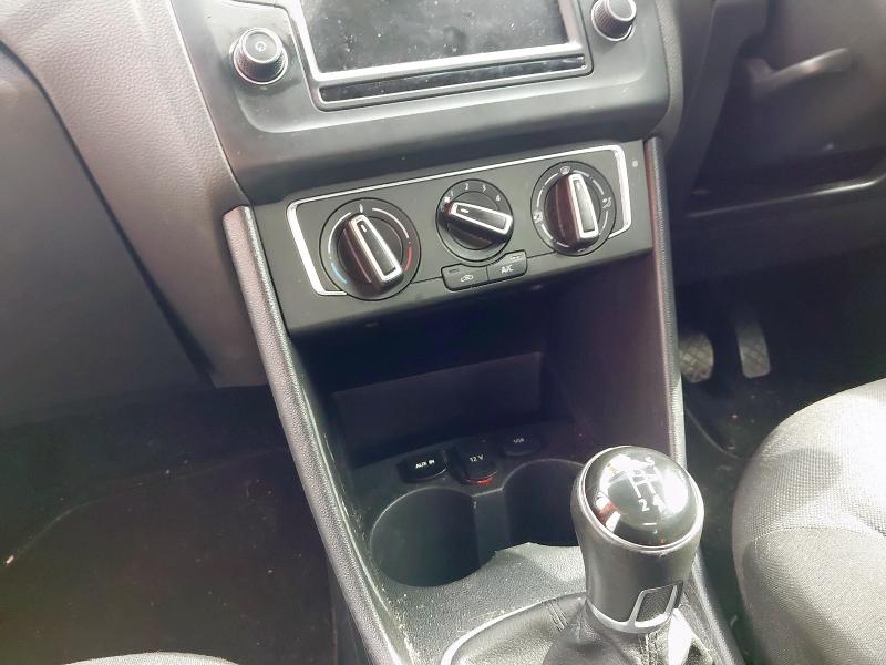 2015 VOLKSWAGEN POLO SE 
