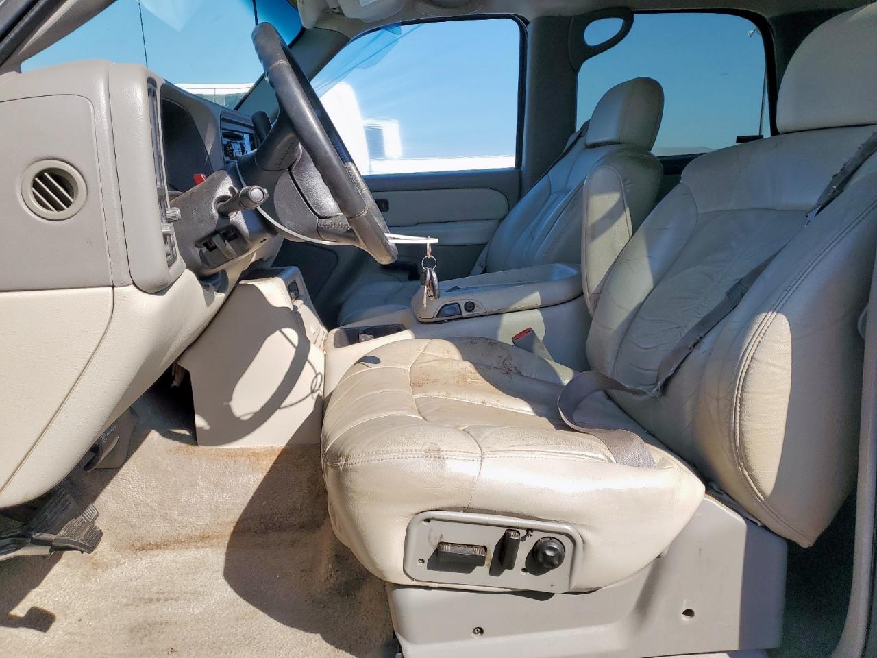 2002 Chevrolet Tahoe C1500 VIN: 1GNEC13Z82R126903 Lot: 80138835