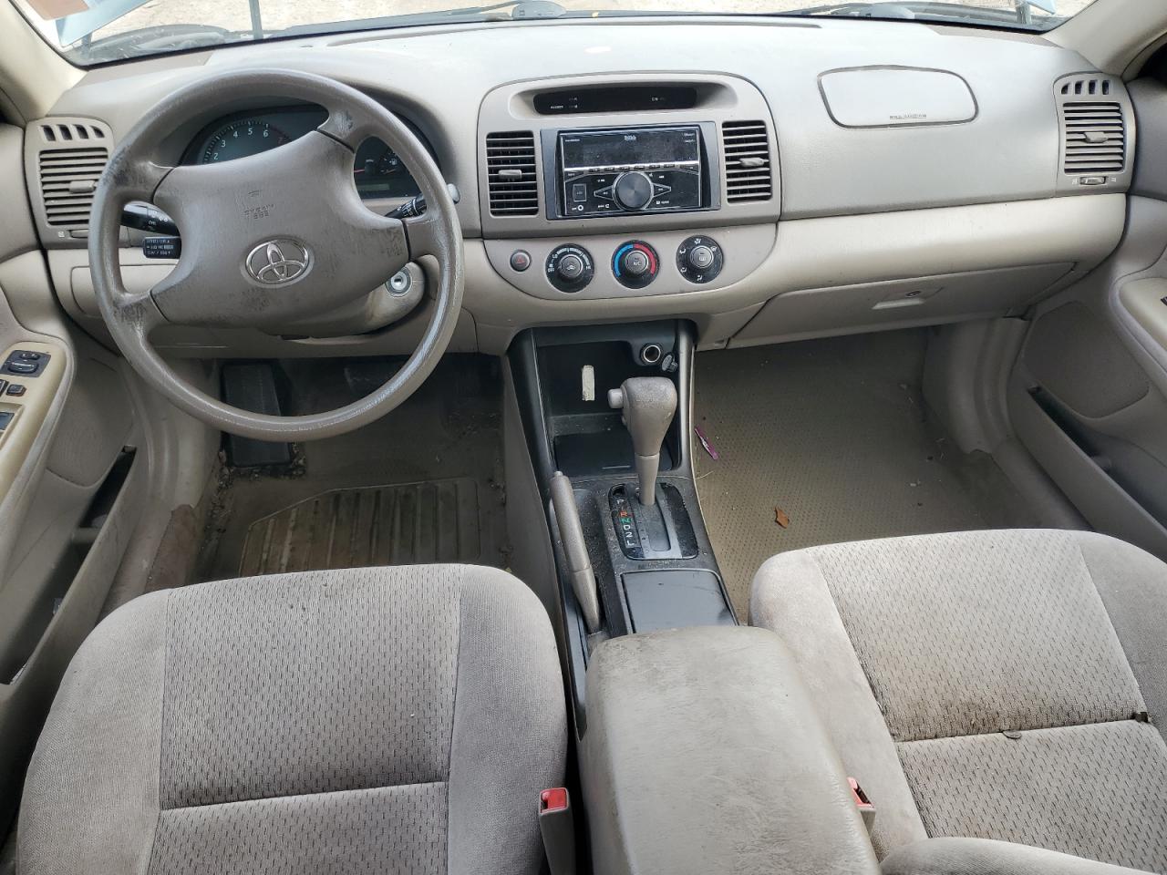 2002 Toyota Camry Le VIN: 4T1BE32K32U543876 Lot: 82151065