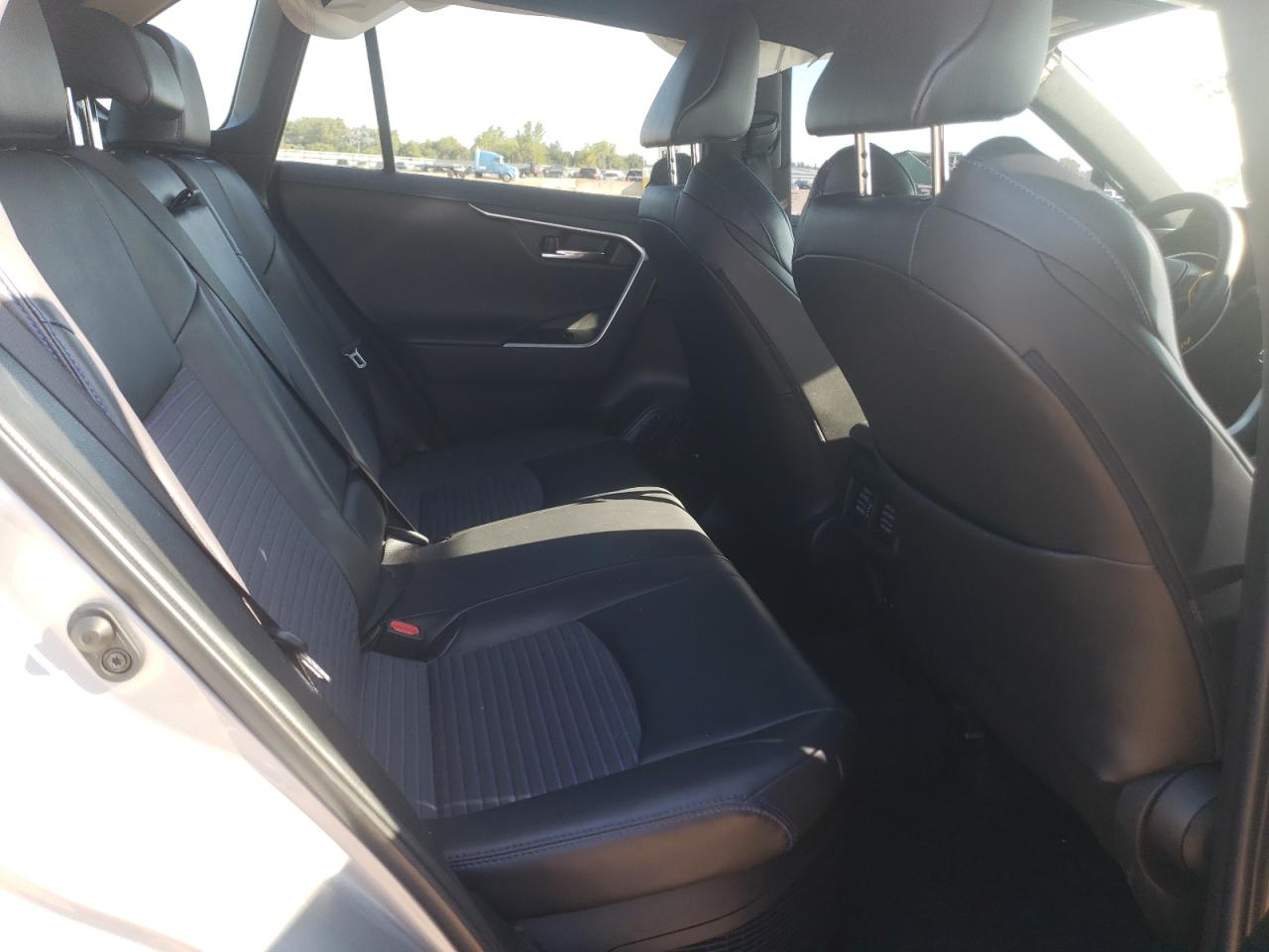 2022 Toyota Rav4 Xse VIN: 2T3E6RFV5NW031033 Lot: 71199245