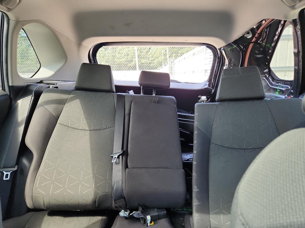 2021 Toyota Rav4 Xle VIN: 2T3P1RFV3MC216852 Lot: 71900055